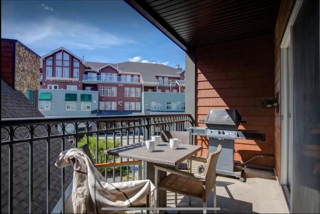 Cozy One Bedroom Condo With Indoor Pool And Hottub Canmore Luaran gambar