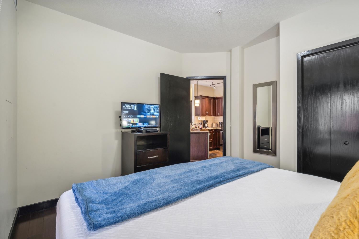 Cozy One Bedroom Condo With Indoor Pool And Hottub Canmore Luaran gambar