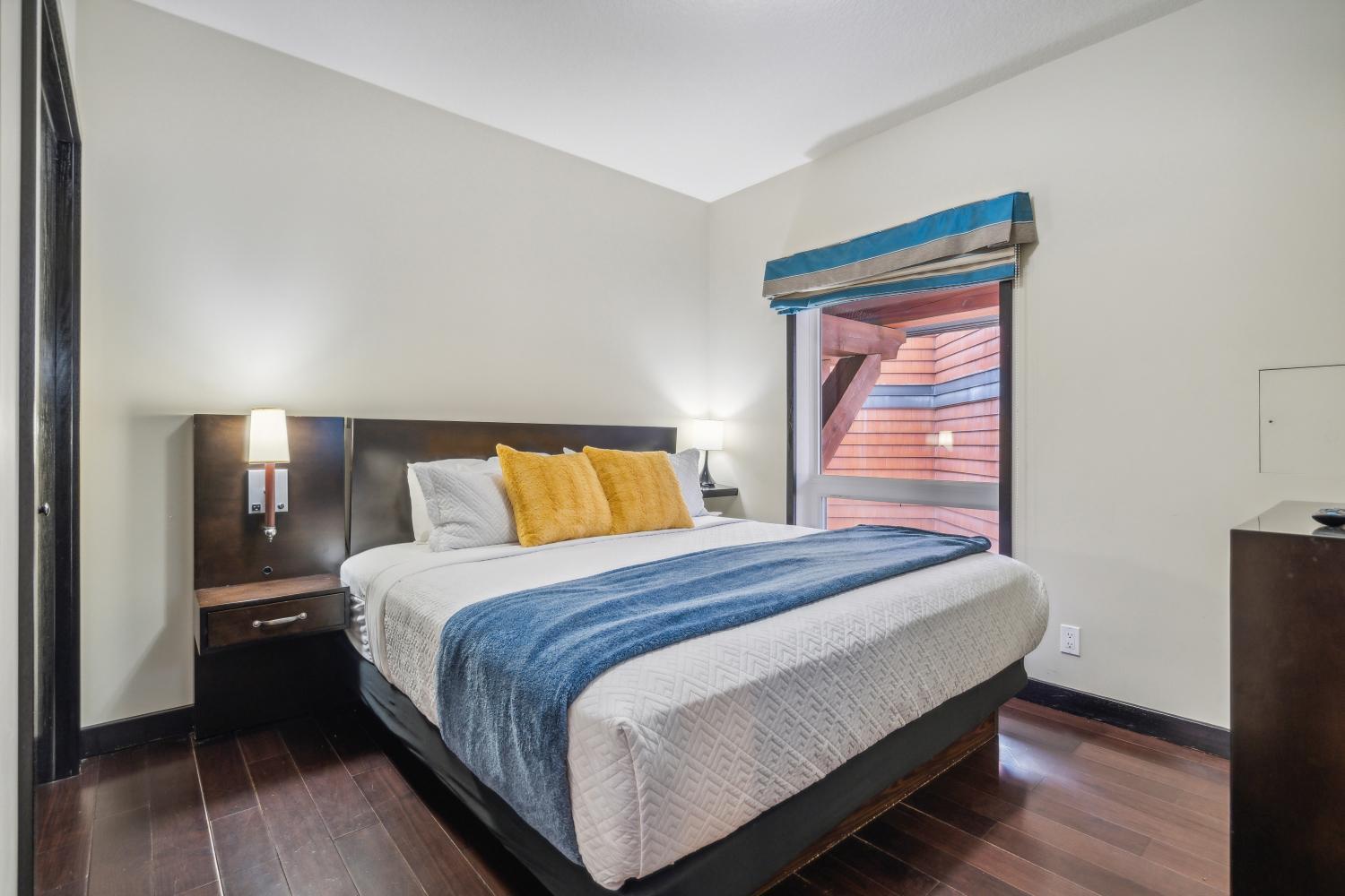 Cozy One Bedroom Condo With Indoor Pool And Hottub Canmore Luaran gambar