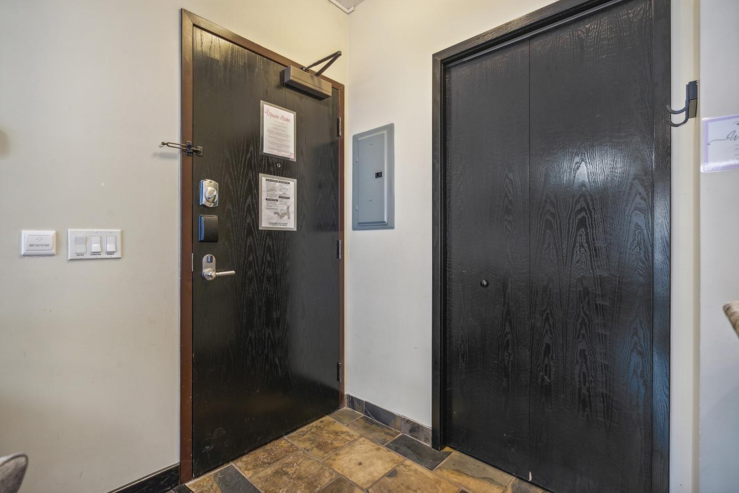 Cozy One Bedroom Condo With Indoor Pool And Hottub Canmore Luaran gambar