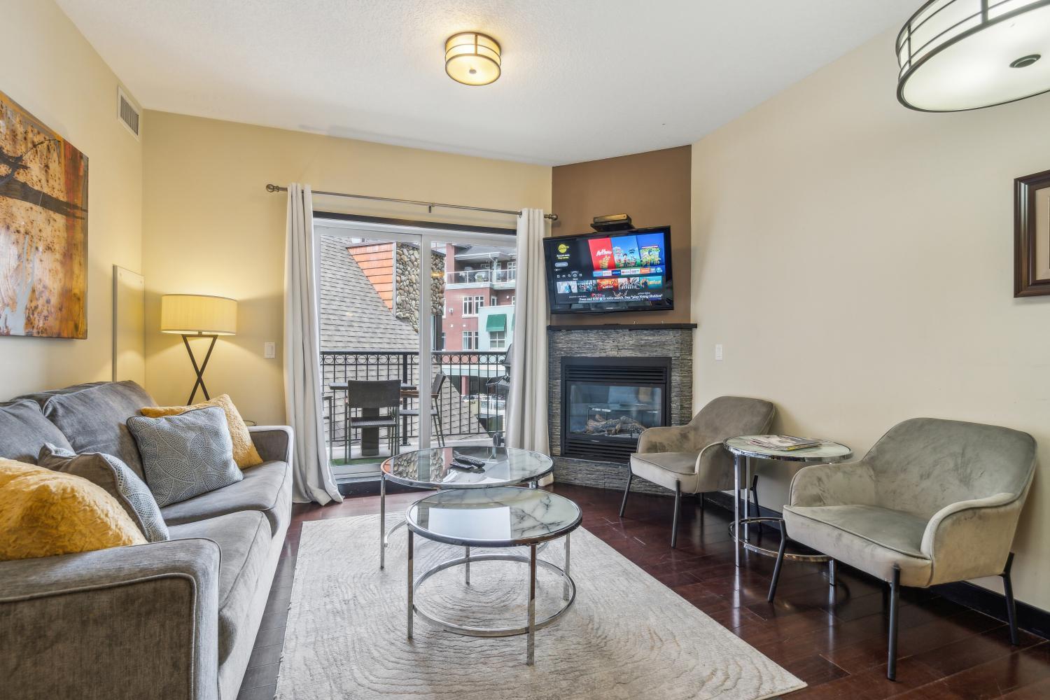 Cozy One Bedroom Condo With Indoor Pool And Hottub Canmore Luaran gambar