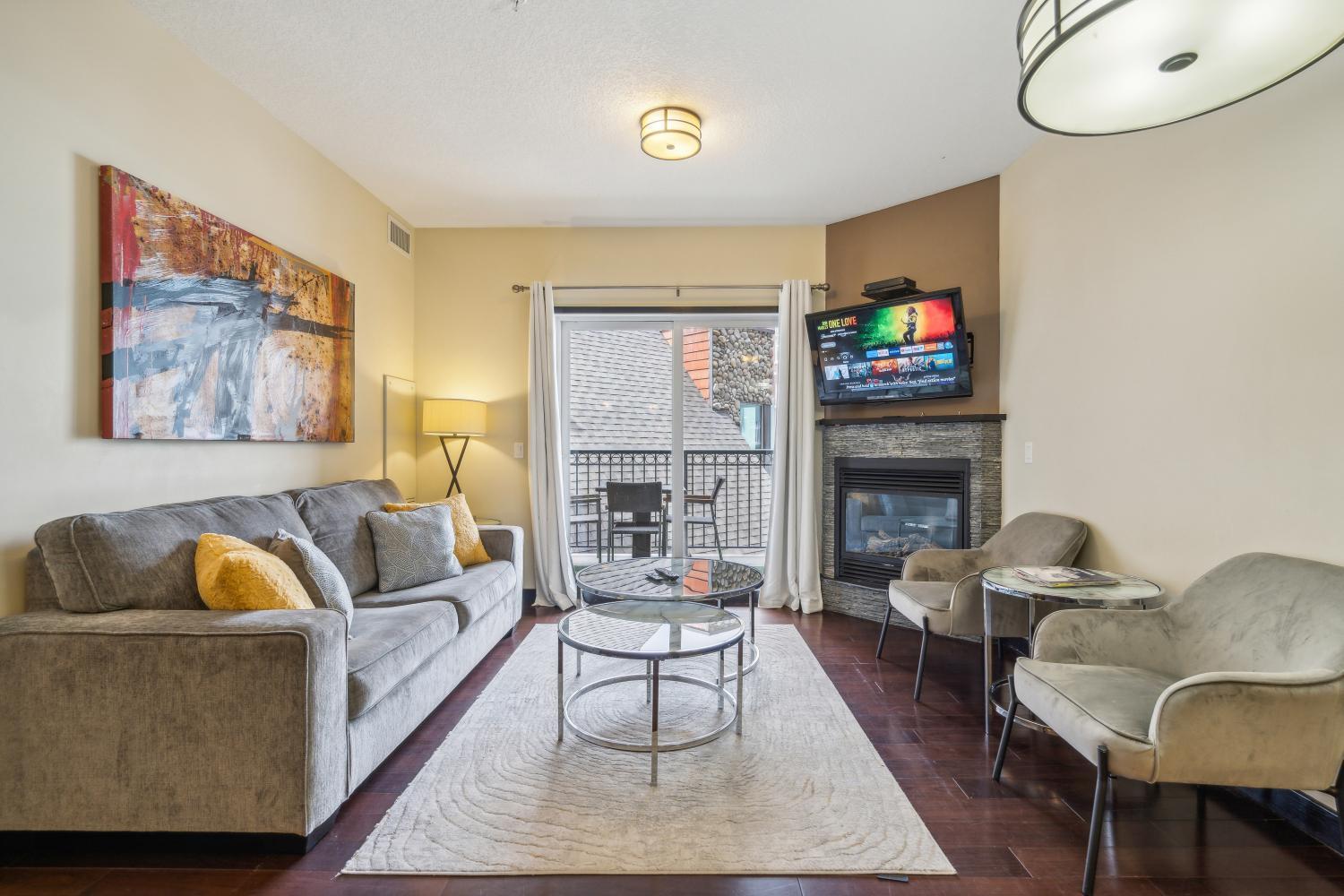 Cozy One Bedroom Condo With Indoor Pool And Hottub Canmore Luaran gambar